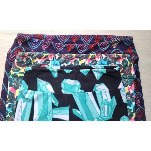 LuLaRoe-Leggings-Long Length-Different Patterns-2 @ Tall & Curvy-1 @ One Size - Picture 10 of 15